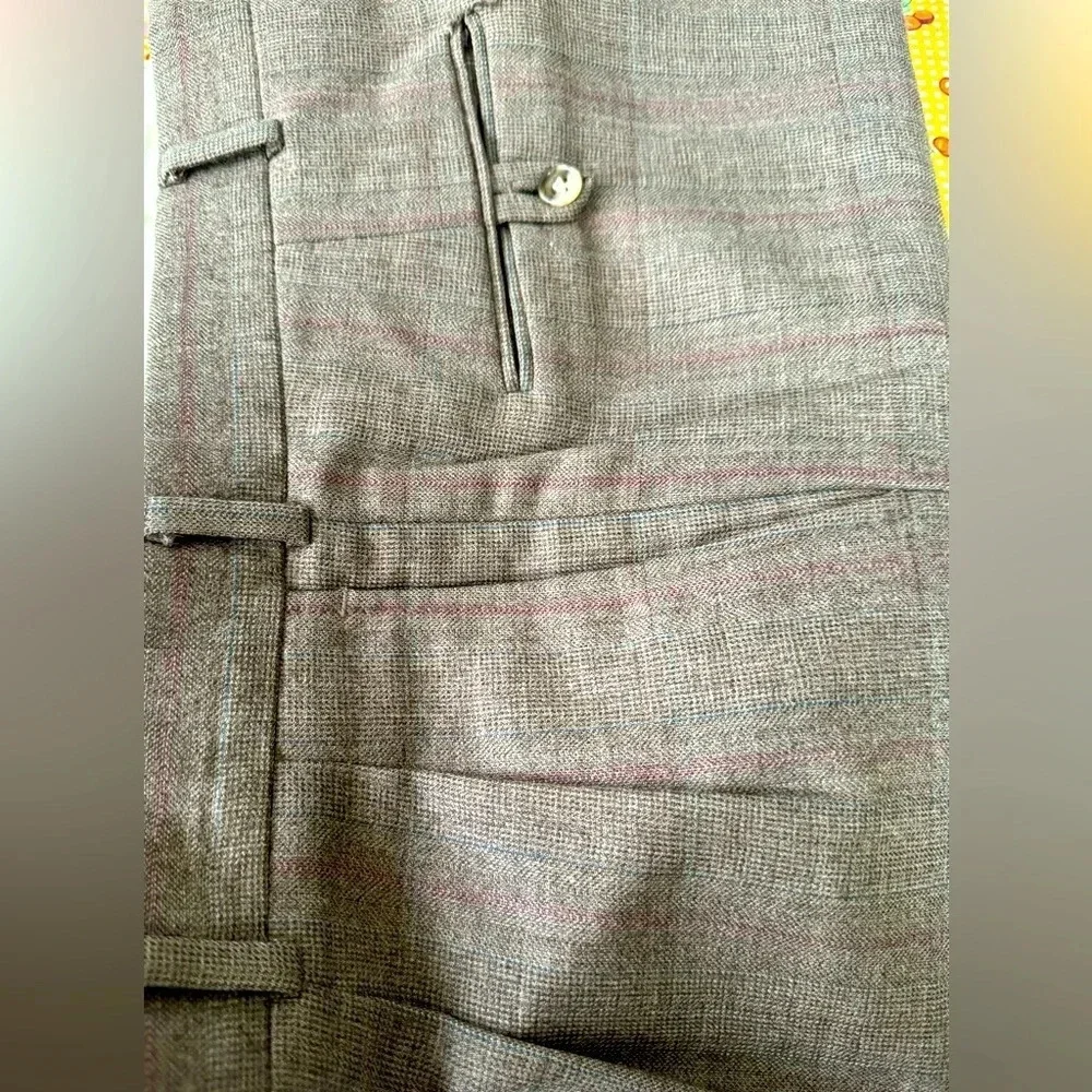 RARE Vintage Berry Burk of Virginia 100% men’s wool tweed pattern pants. Pleated